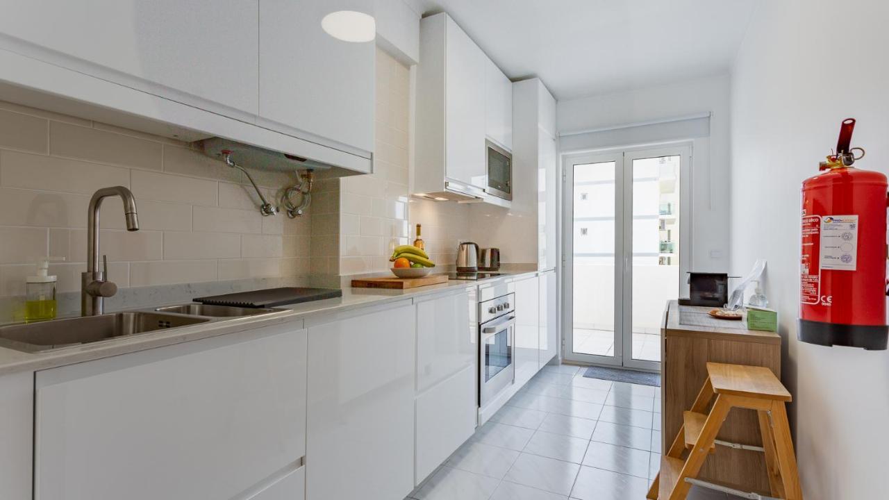 Bright 1Bdr Apartment W/Balcony By Lovelystay Vila Real de Santo António Eksteriør billede